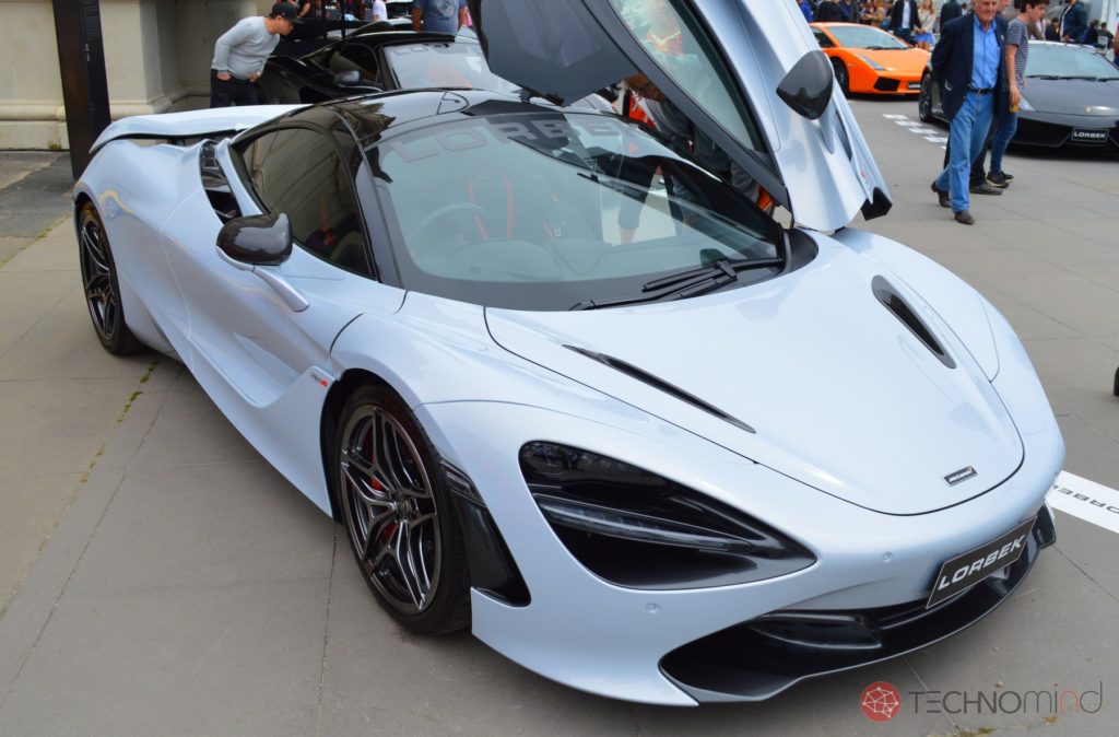 McLaren 720S (2017)